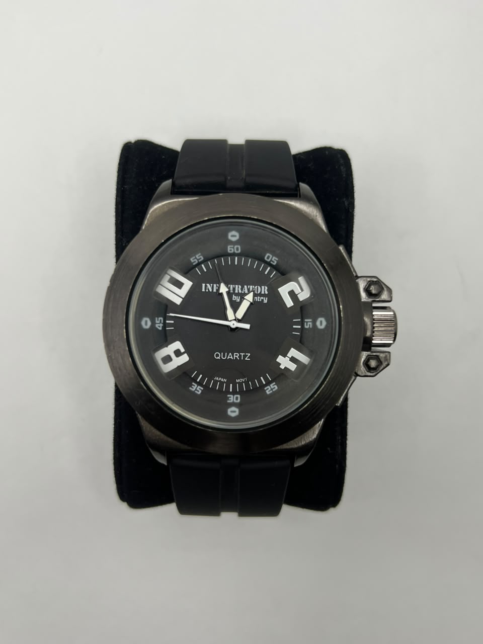 INFILTRATOR Quartz Watch – Black Dial