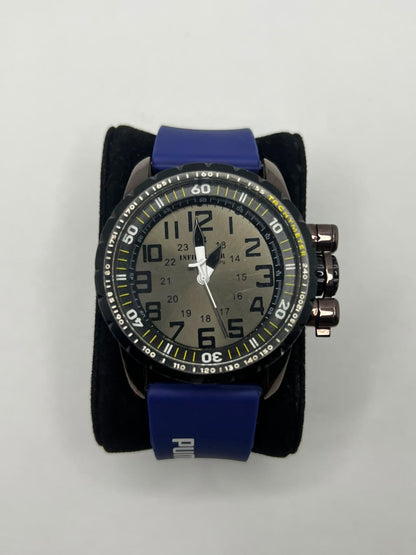 Sporty Chronograph Style Watch – Blue Strap
